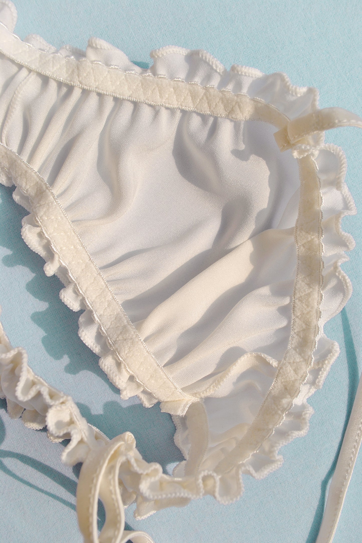 Lattemiele Silk Frilled Bra